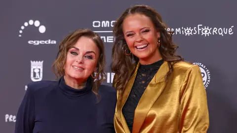Shaila Dúrcal y Carmen Morales en los premios Forqué Shaila Dúrcal y Carmen Morales en los premios Forqué