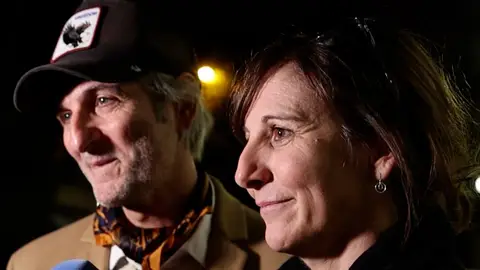 Ernesto y Malena Alterio en el último adiós a su padre Ernesto y Malena Alterio en el último adiós a su padre