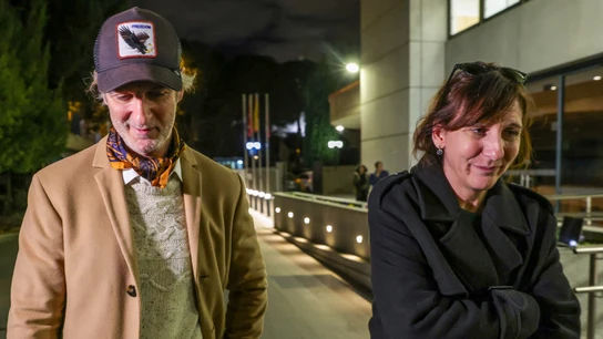 Ernesto y Malena Alterio en el último adiós a su padre Ernesto y Malena Alterio en el último adiós a su padre