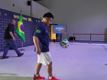Ricardinho haciendo su r&eacute;cord