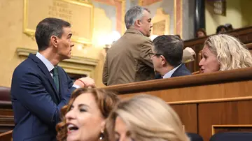 Imagen de Santos Cerdán y de Pedro Sánchez Imagen de Santos Cerdán y de Pedro Sánchez