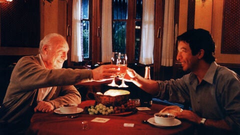 Héctor Alterio y Ricardo Darín en El hijo de la novia