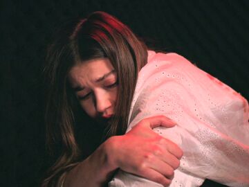 La escena m&aacute;s escalofriante del secuestro: Akin convierte el dolor de su madre en una condena para Seyran