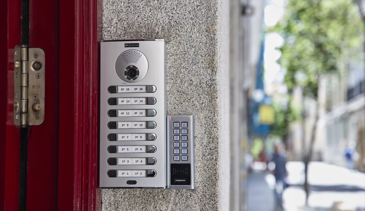 Imagen del exterior de un piso turístico