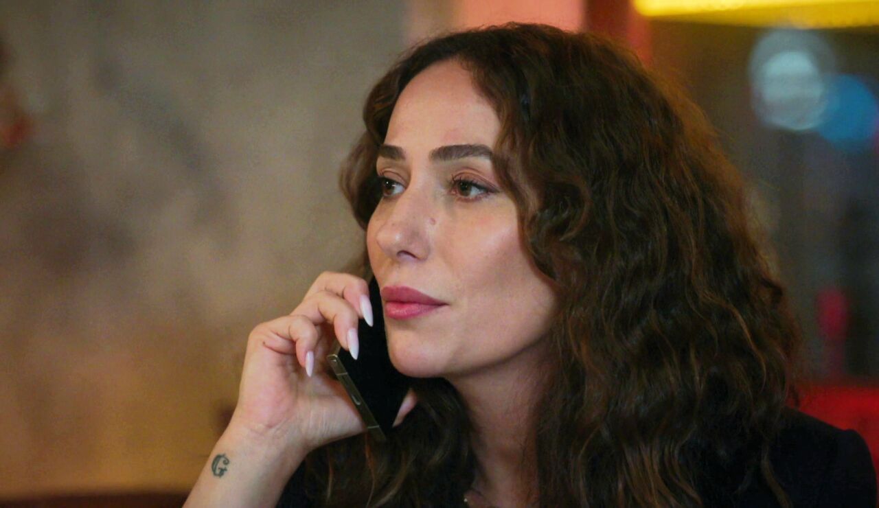 Una llamada lo destapa todo: el hijo de Naz no es de Evren, sino fruto de una inseminaci&oacute;n artificial