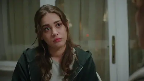 El arrepentimiento de Uras remueve a Seren: “Por un momento vi al hombre del que me enamoré” El arrepentimiento de Uras remueve a Seren: “Por un momento vi al hombre del que me enamoré”