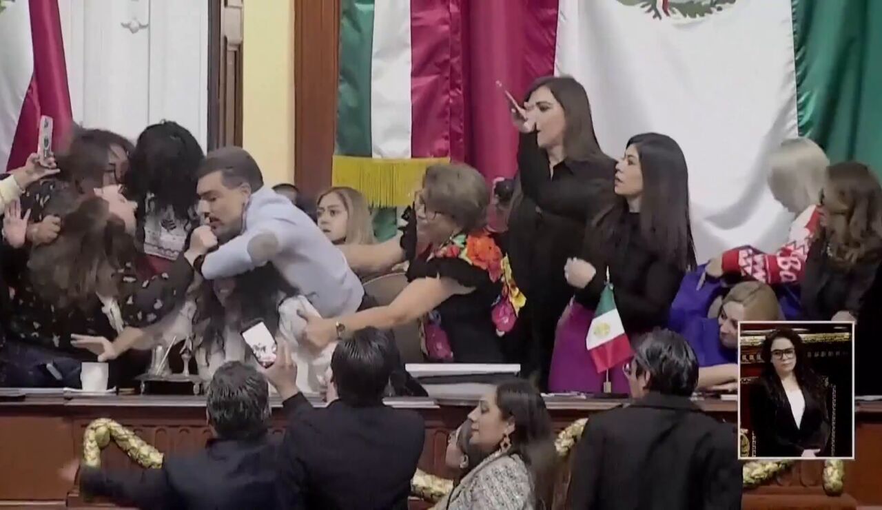 Pelea Congreso M&eacute;xico
