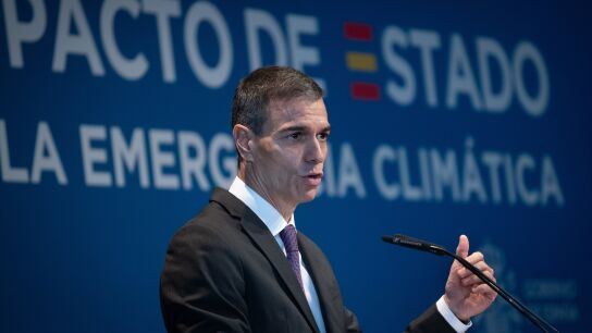 El presidente del Gobierno, Pedro S&aacute;nchez, clausura el acto de 'Avanzando en el Pacto de Estado frente a la Emergencia Clim&aacute;tica' en el C&iacute;rculo de Bellas Artes