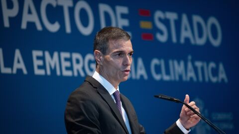 El presidente del Gobierno, Pedro S&aacute;nchez, clausura el acto de 'Avanzando en el Pacto de Estado frente a la Emergencia Clim&aacute;tica' en el C&iacute;rculo de Bellas Artes