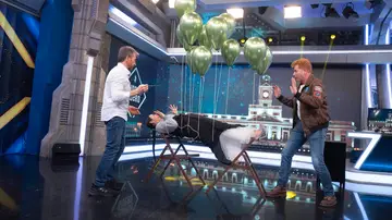 La sorpresa del mago Yunke para Cristina Pedroche: ¡consigue que vuele en El Hormiguero! La sorpresa del mago Yunke para Cristina Pedroche: ¡consigue que vuele en El Hormiguero!