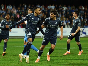 Kylian Mbapp&eacute; celebra el primer gol ante el CF Talavera de la Reina