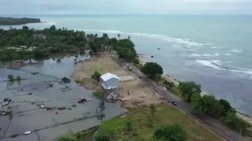 Tsunami en la isla de Java y Sumatra Tsunami en la isla de Java y Sumatra