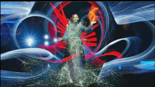 Vestido de luz: la impresionante creaci&oacute;n de Frodo DKL para Cristina Pedroche en El Hormiguero