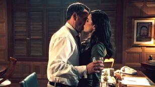 Mar&iacute;a, en un arrebato, besa a Gabriel: &ldquo;&iquest;No negar&aacute;s que hab&iacute;a algo entre nosotros desde el principio?&rdquo;