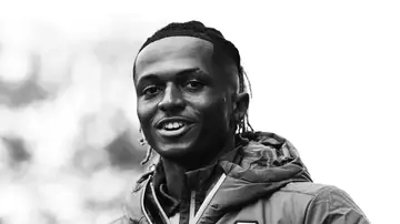 El delantero Ethan McLeod El delantero Ethan McLeod