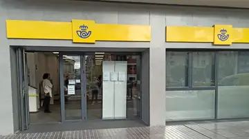 La Guardia Civil vincula los robos en varias oficinas de Correos en Extremadura con la delincuencia común La Guardia Civil vincula los robos en varias oficinas de Correos en Extremadura con la delincuencia común