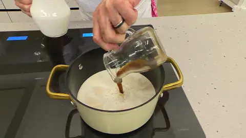 Mezcla bien y ponlos a calentar Mezcla bien y ponlos a calentar