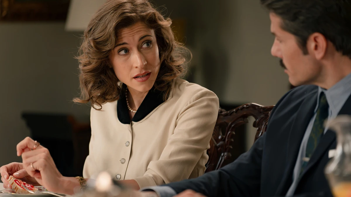 Avance semanal de Sueños de libertad: Gabriel, un paso más cerca de ser descubierto