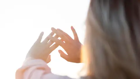 Imagen introspectiva de una mujer Imagen introspectiva de una mujer