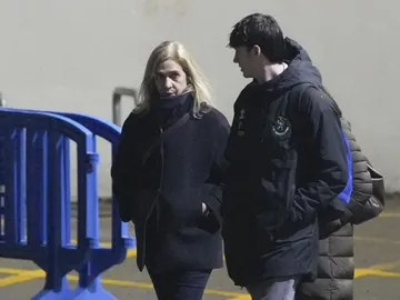 La infanta Cristina y su hijo Pablo Urdangarin La infanta Cristina y su hijo Pablo Urdangarin