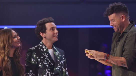 La declaraci&oacute;n de amor de Mika a Pablo L&oacute;pez en pleno directo: "&iquest;Escribimos una canci&oacute;n juntos?"