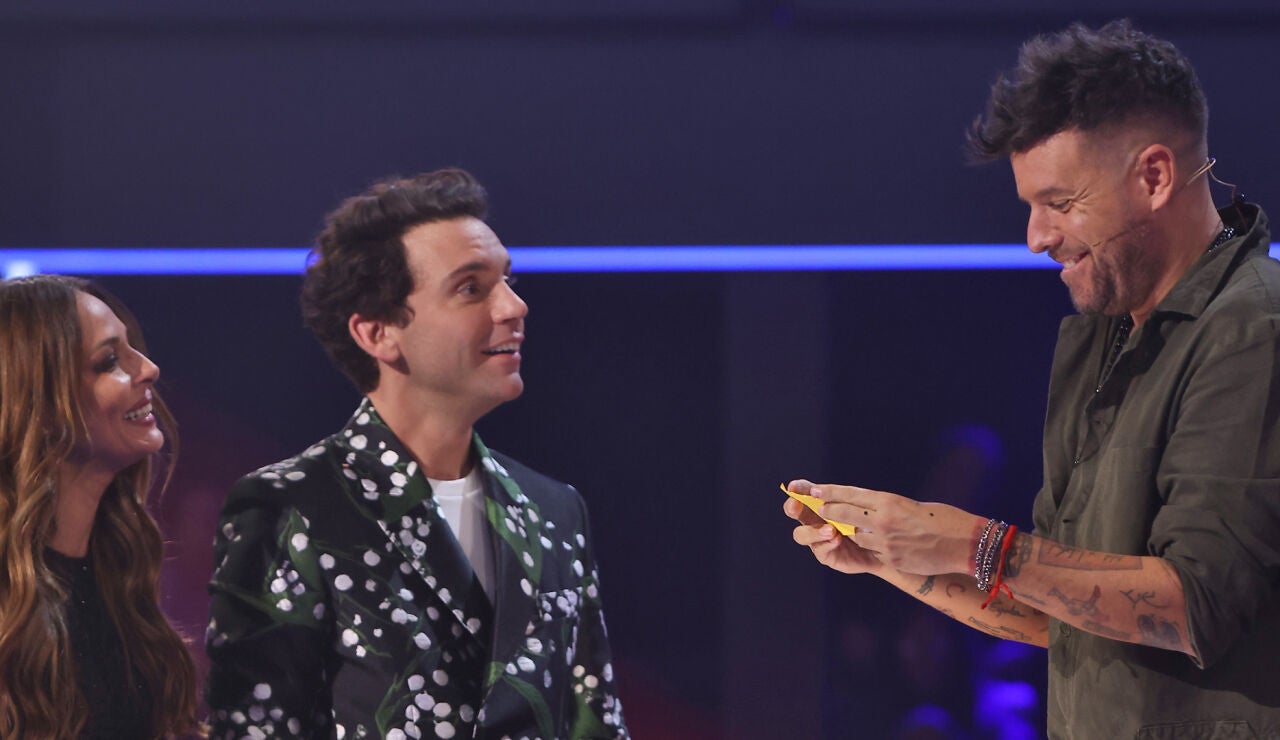 La declaraci&oacute;n de amor de Mika a Pablo L&oacute;pez en pleno directo: "&iquest;Escribimos una canci&oacute;n juntos?"