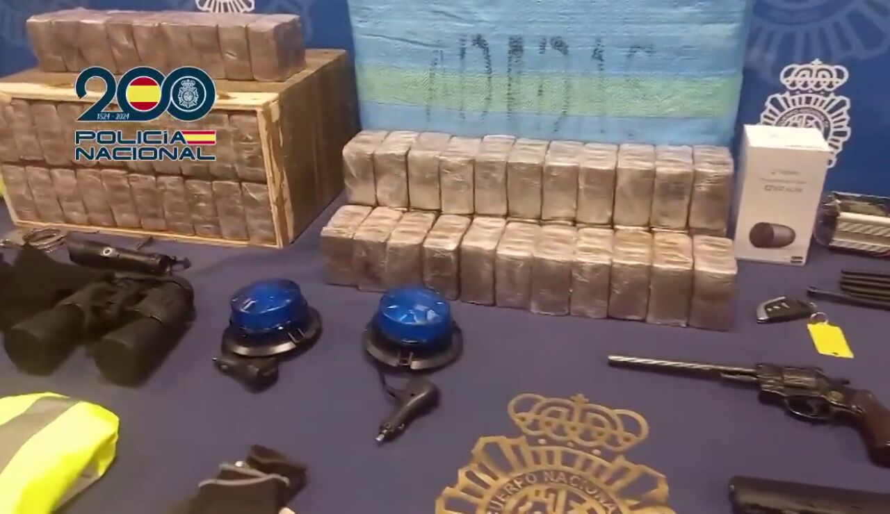 Golpe policial a los ladrones de narcos: frustran el robo de dos toneladas de hach&iacute;s ocultas en una 'guarder&iacute;a' de M&aacute;laga