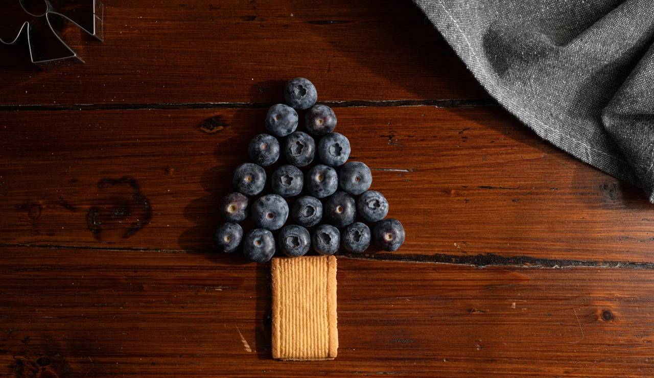 Arándanos con forma de árbol de Navidad
