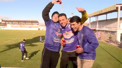 Los jugadores del club de La Bañeza celebrando el Gordo Los jugadores del club de La Bañeza celebrando el Gordo