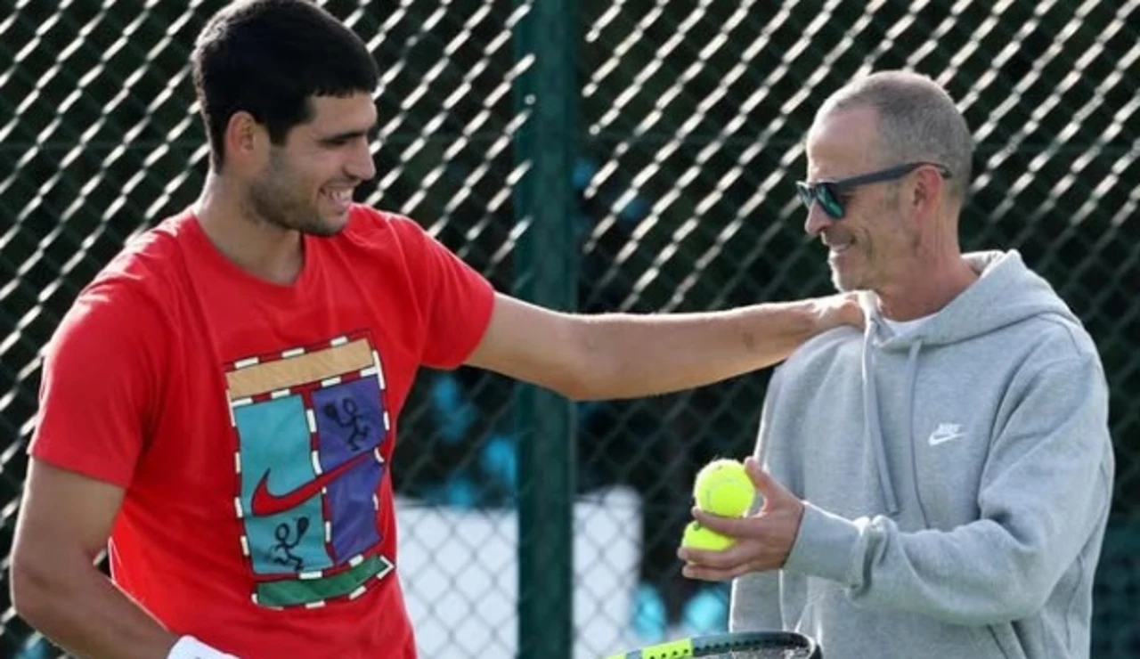 Carlos Alcaraz y Samu López en un entrenamiento en Murcia