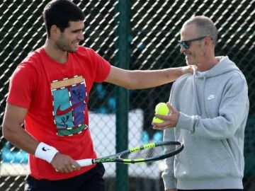 Carlos Alcaraz y Samu L&oacute;pez en un entrenamiento en Murcia