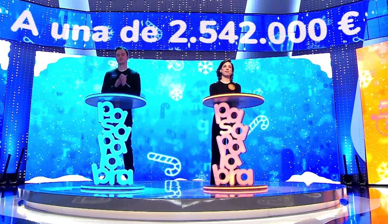 El periodista que ha dejado a Rosa rozando el hist&oacute;rico bote de 2.542.000 euros en Pasapalabra