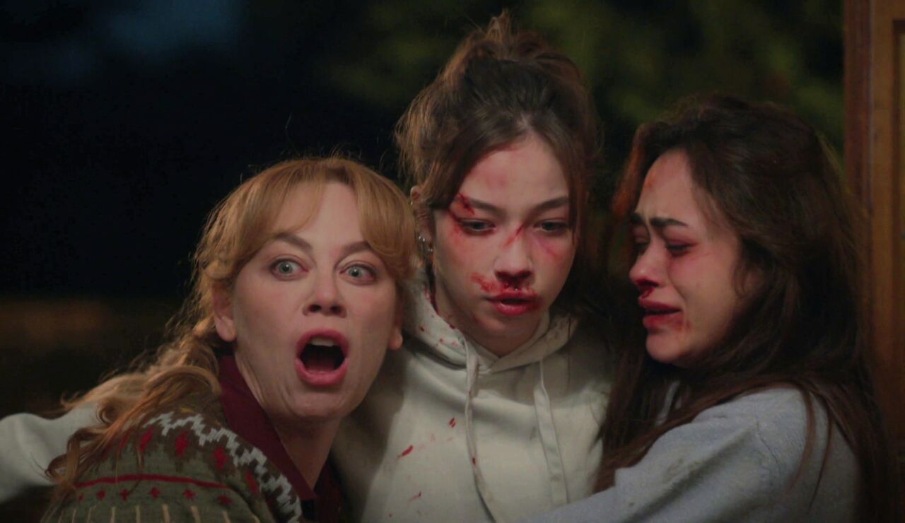 Bahar entra en p&aacute;nico: Umay y Parla aparecen heridas y la noche acaba en tragedia para los Yazuzoğlu