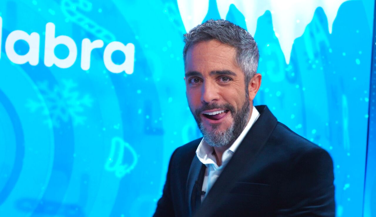 El estilazo de Roberto Leal cantando villancicos: "Me encanta la versi&oacute;n de David Bisbal"