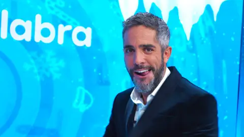 El estilazo de Roberto Leal cantando villancicos: "Me encanta la versión de David Bisbal" El estilazo de Roberto Leal cantando villancicos: "Me encanta la versión de David Bisbal"