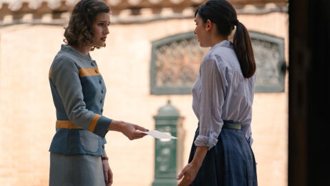 Claudia Díez y Luz Borrell en el capítulo 466 de Sueños de Libertad