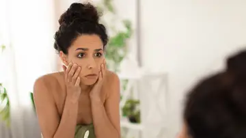 Mujer con mala cara Mujer con mala cara