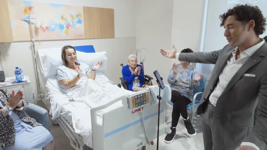 David Bisbal visita un hospital en Nochebuena David Bisbal visita un hospital en Nochebuena