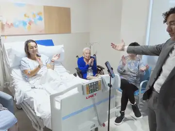 David Bisbal visita un hospital en Nochebuena David Bisbal visita un hospital en Nochebuena
