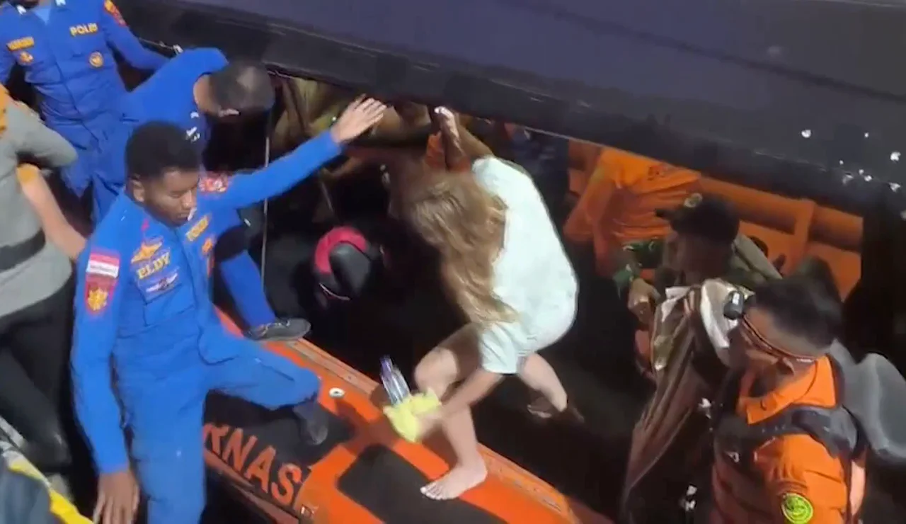 Imagen del rescate en Indonesia