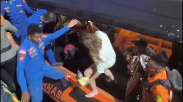 Imagen del rescate en Indonesia Imagen del rescate en Indonesia