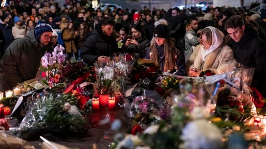 Homenaje a las v&iacute;ctimas del incendio