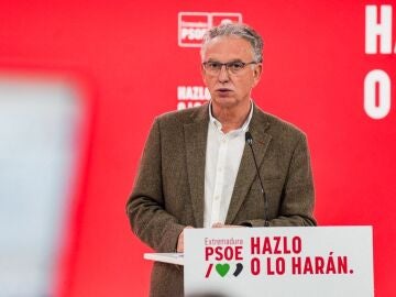 El presidente de la Comisi&oacute;n Gestora del PSOE de Extremadura, Jos&eacute; Luis Quintana