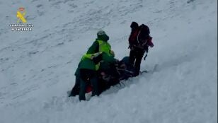 Efectivos de la Guardia Civil en un rescate de monta&ntilde;a
