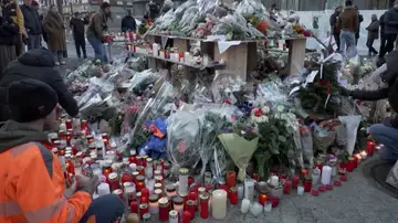 Rinden homenaje a los fallecidos en Crans-Montana Rinden homenaje a los fallecidos en Crans-Montana