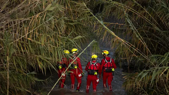 Activan el aviso rojo en Málaga y envían un mensaje Es-Alert por las lluvias de este domingo Activan el aviso rojo en Málaga y envían un mensaje Es-Alert por las lluvias de este domingo