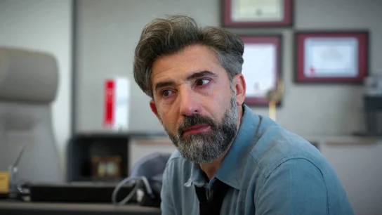 Harun, ante la decisión más difícil de su vida: ¿justicia para Evren o el camino libre con Bahar? Harun, ante la decisión más difícil de su vida: ¿justicia para Evren o el camino libre con Bahar?
