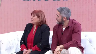 Roberto Leal y su madre, Mercedes, recuerdan a su padre: Roberto Leal y su madre, Mercedes, recuerdan a su padre: