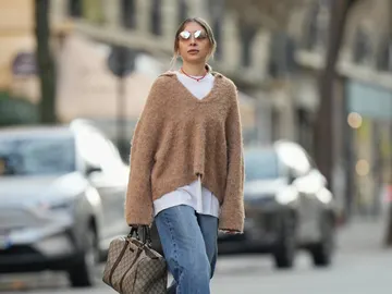 Mujer con jersey Mujer con jersey