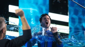 La emoci&oacute;n de Willy B&aacute;rcenas con sus 4:01 minutos en la apnea de El Desaf&iacute;o